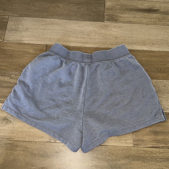 ALO Yoga Women's Athletic Shorts washed grey ( worn once) size small - Picture 3 of 7